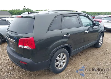 2013 Kia Sorento Lx z USA, uszkodzony, nr VIN 5XYKTCA6XDG332628